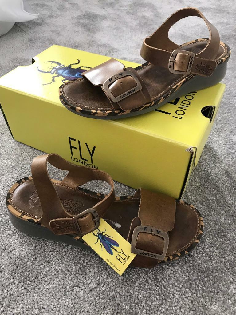 fly london comb sandals